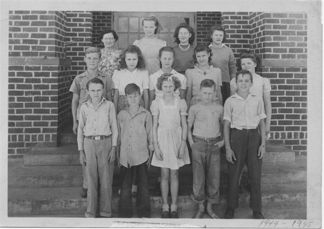 6th Grade Class of the Griggs School
