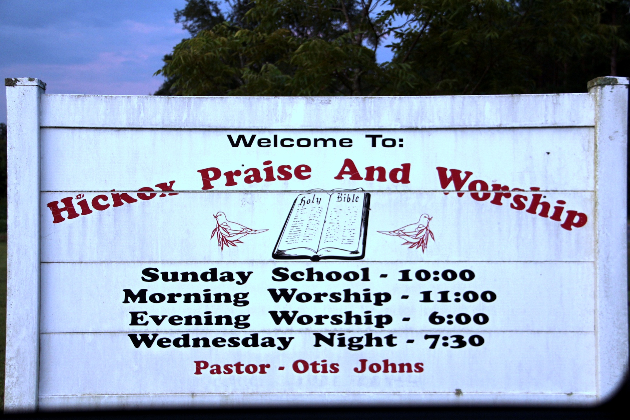 hickox-praise-and-worship-sign