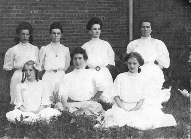 Jennings Sisters