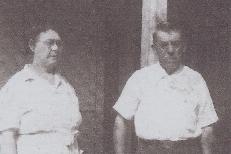 Mollie and Marvin Akins