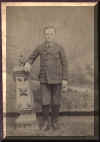 unknownboy2.jpg (221589 bytes)